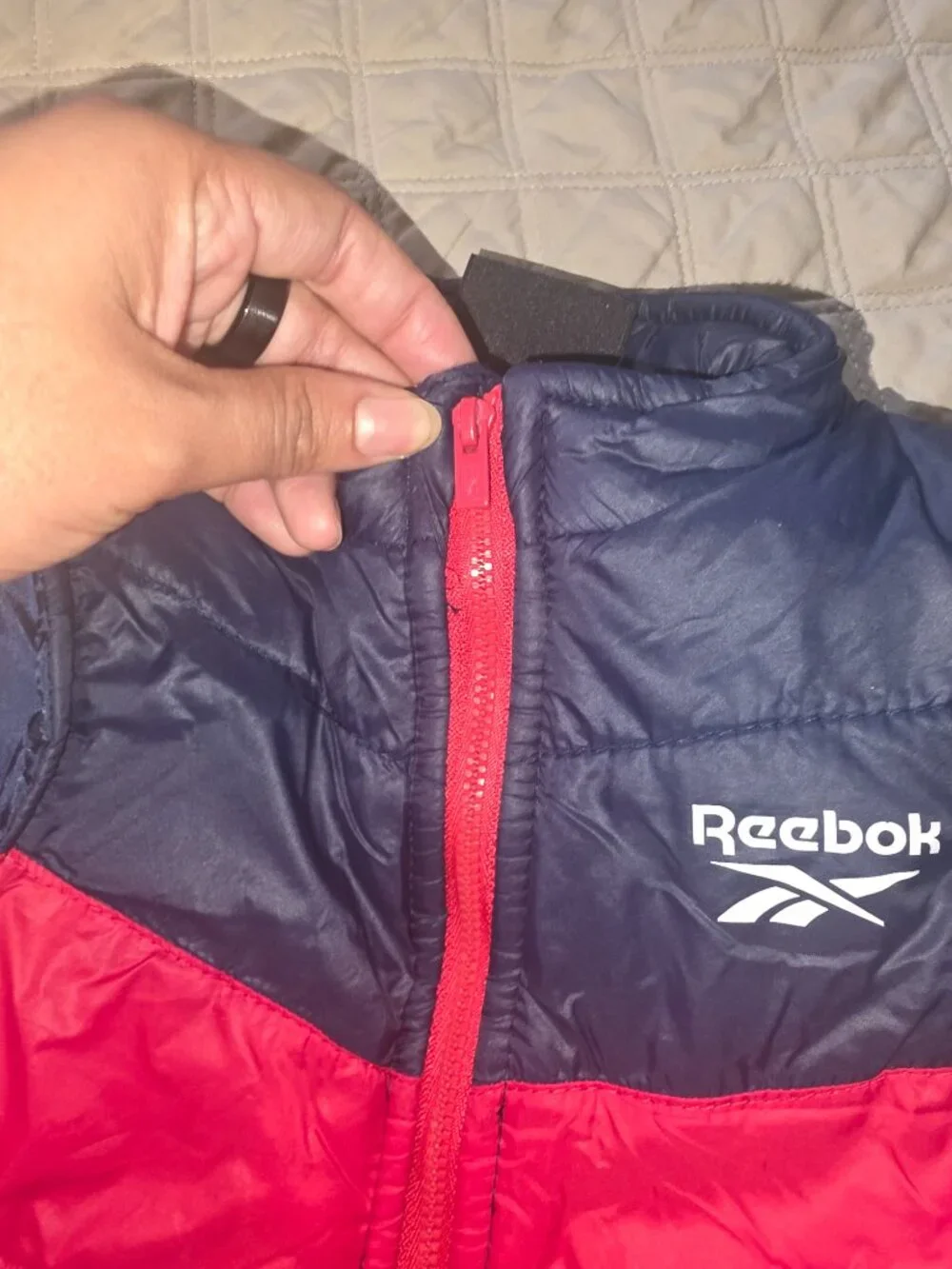 Reebok Toddler 2T 24M Puffer Vest & Fleece Jogger Set Red Blue Gray
